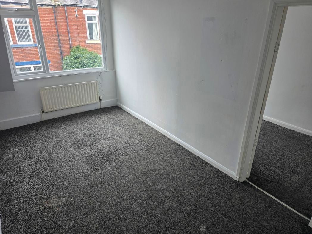 Property image 7 of 11