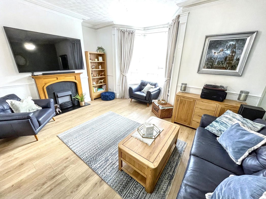 Property image 6 of 19