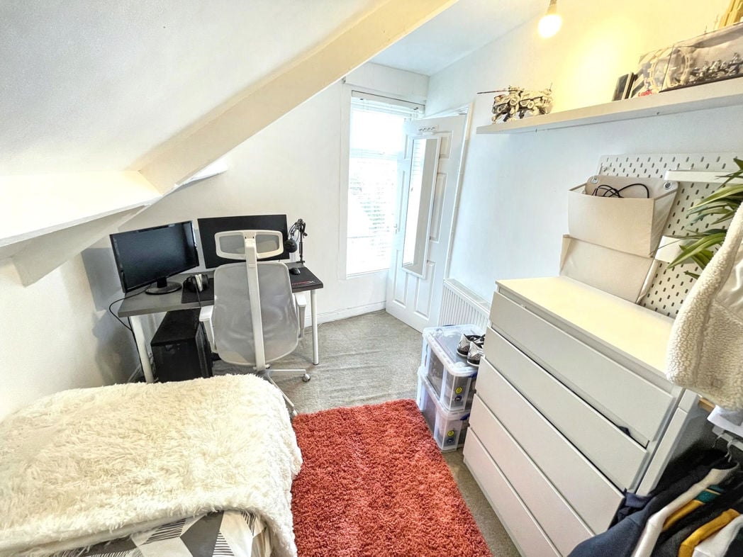 Property image 17 of 19