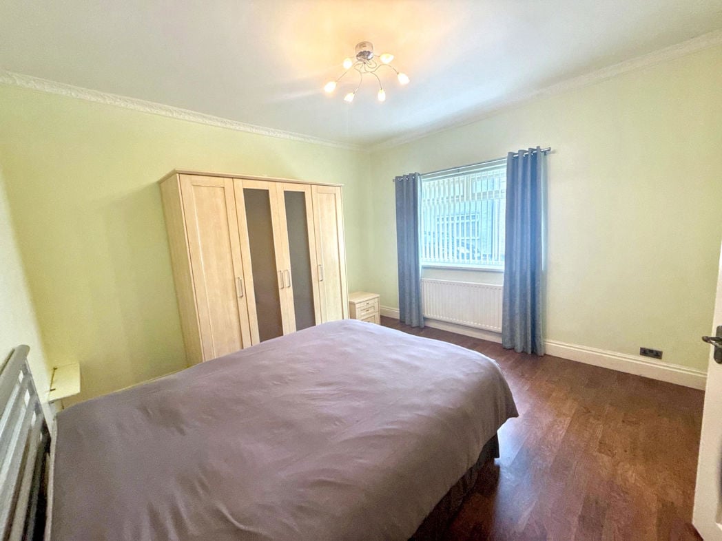 Property image 11 of 15