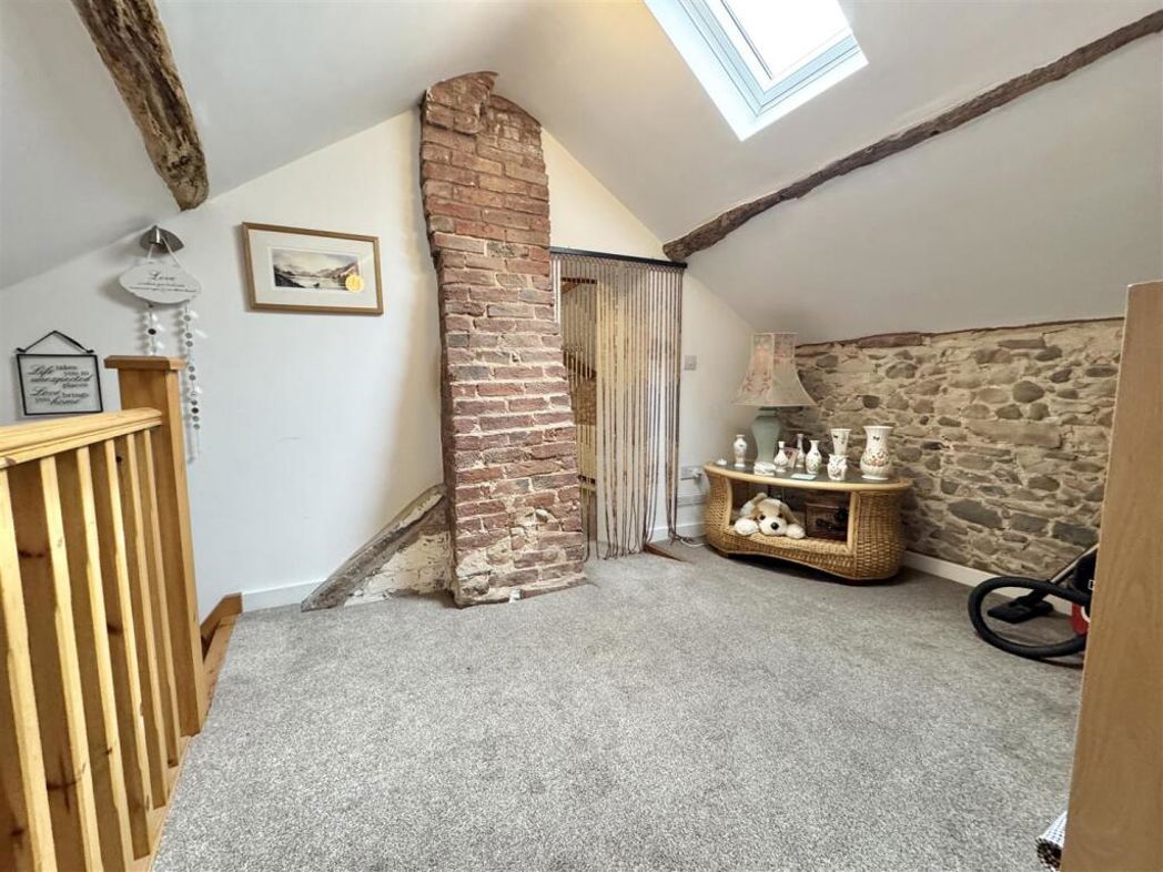 Property image 4 of 20