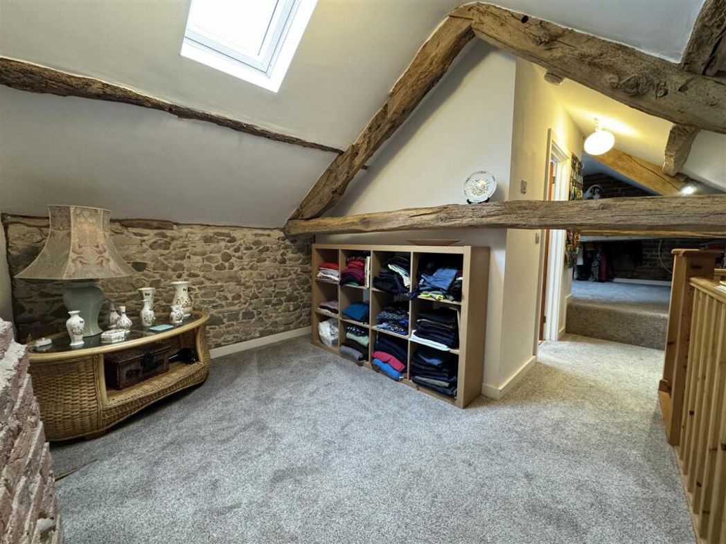 Property image 9 of 20