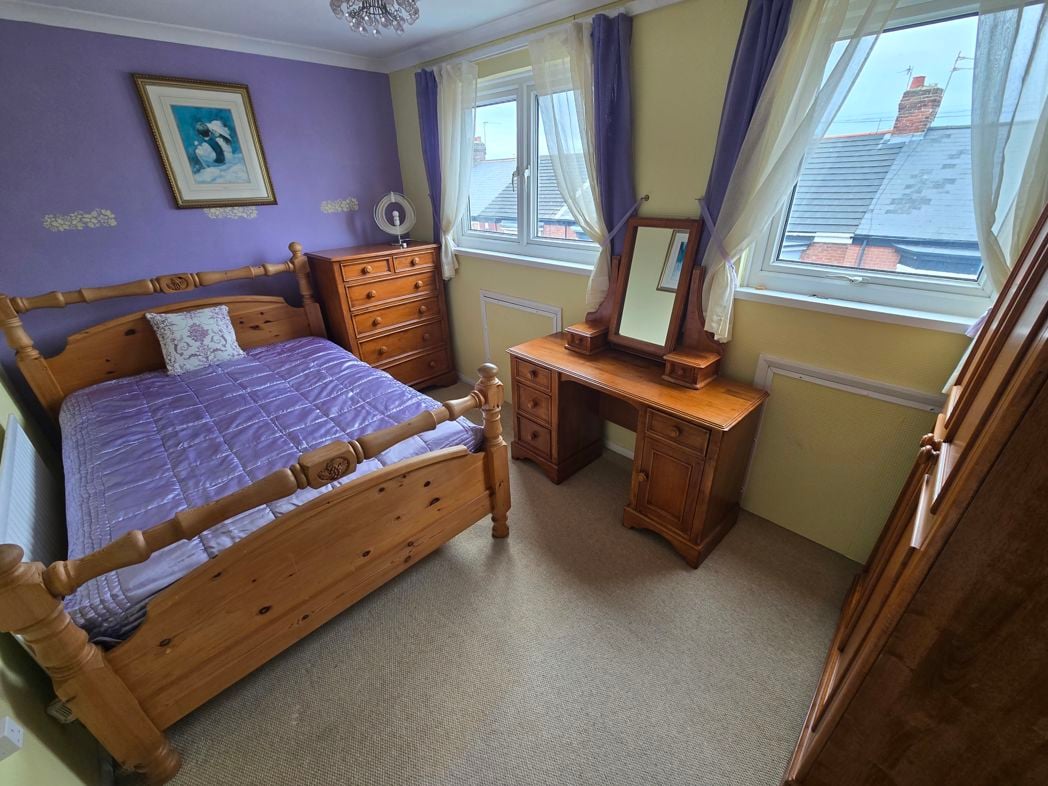 Property image 11 of 15