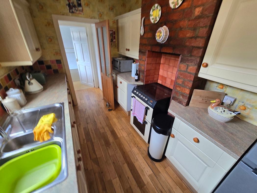 Property image 6 of 15