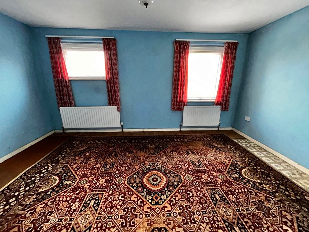 Property image 10 of 13