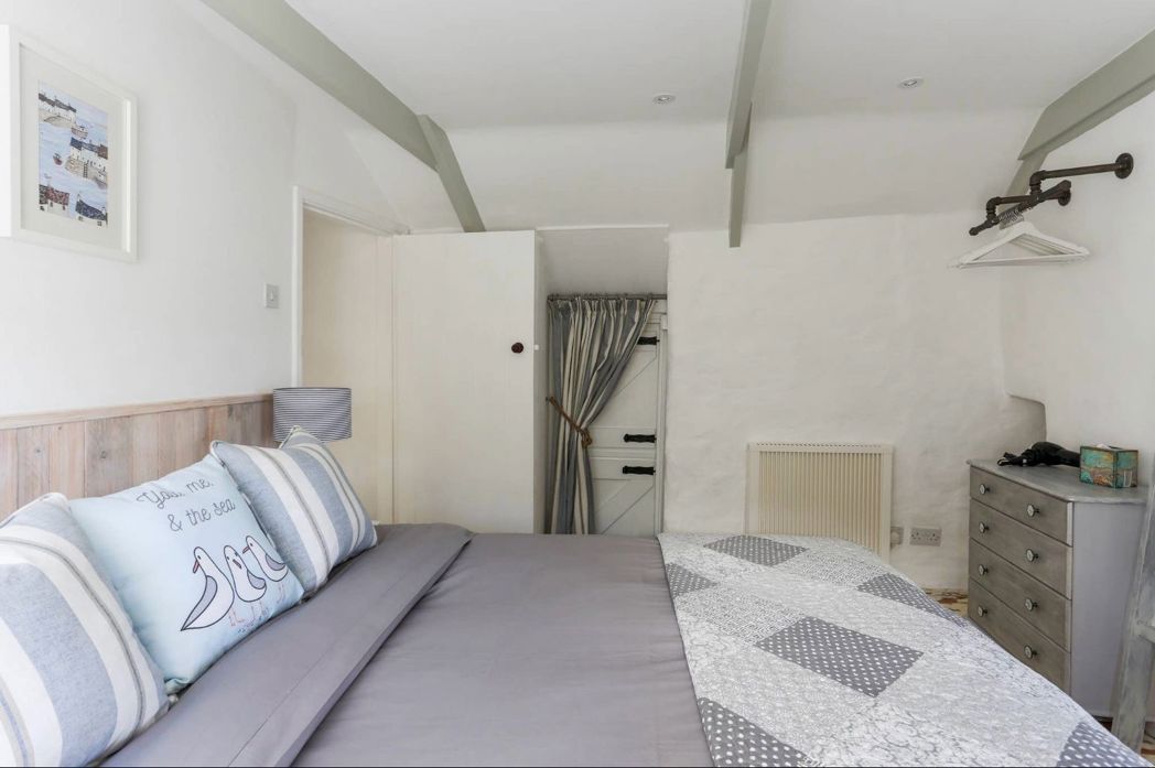 Property image 11 of 15