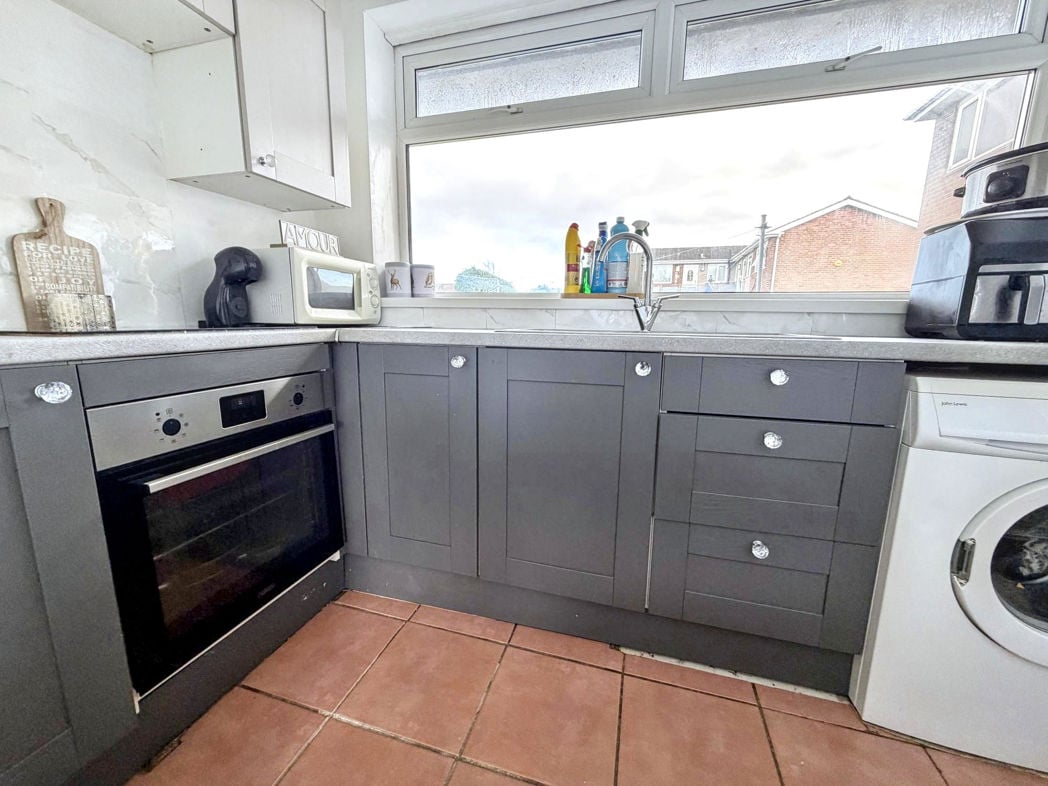 Property image 6 of 11