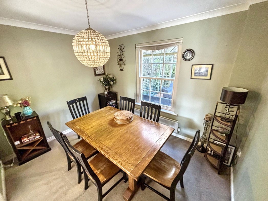 Property image 4 of 23