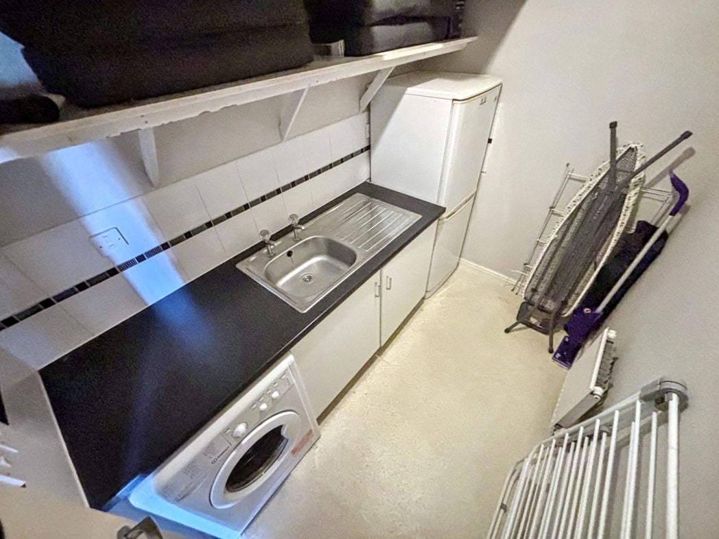 Property image 7 of 23