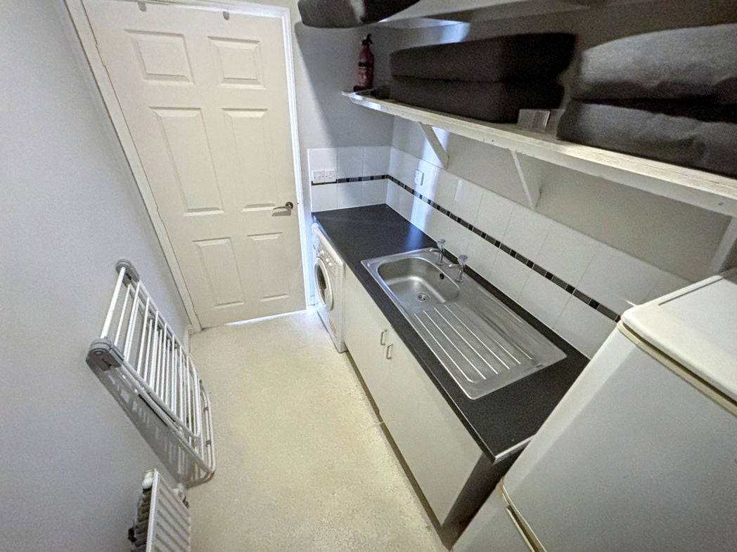 Property image 8 of 23