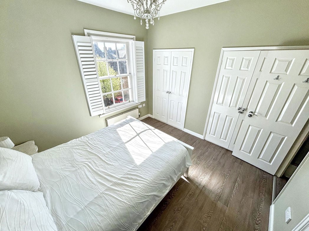 Property image 10 of 23