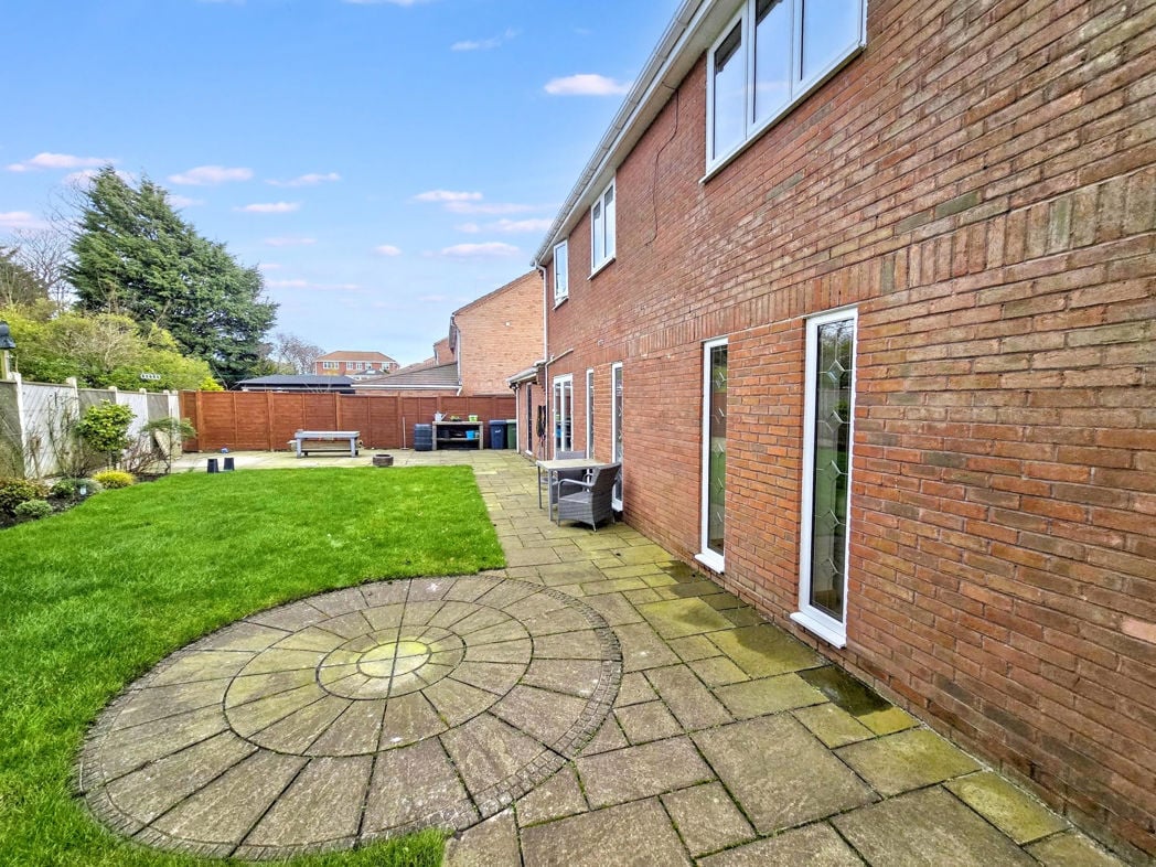 Property image 40 of 44