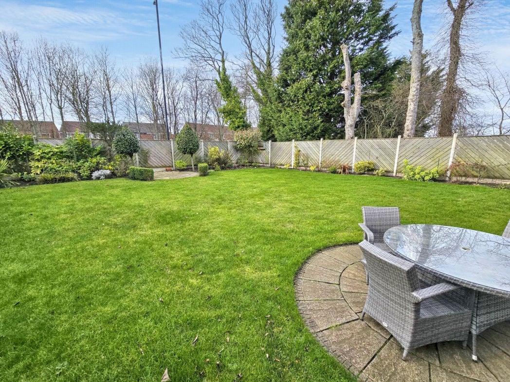 Property image 37 of 44