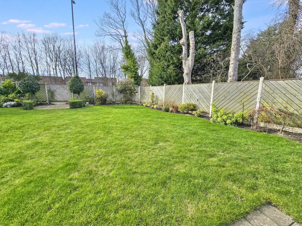 Property image 39 of 44