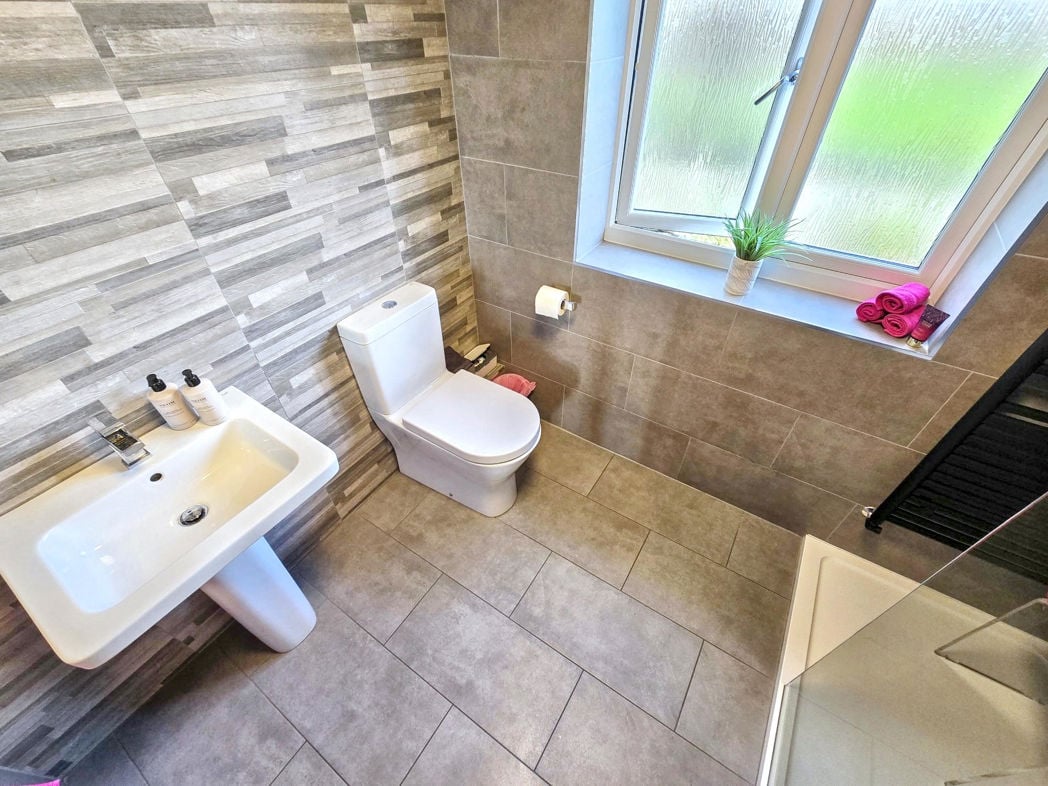Property image 26 of 44