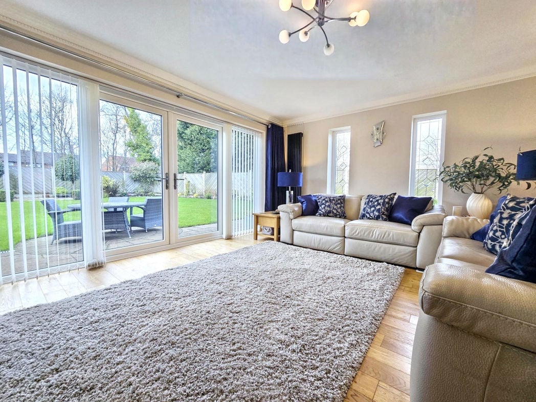 Property image 5 of 44