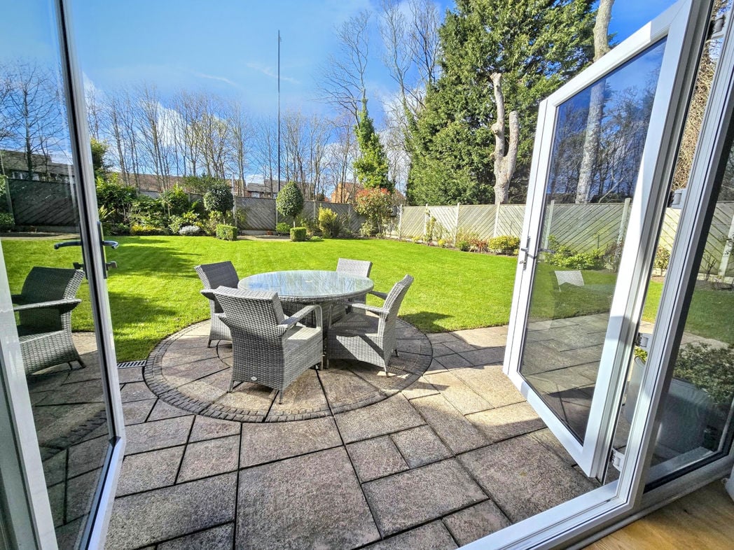 Property image 7 of 44