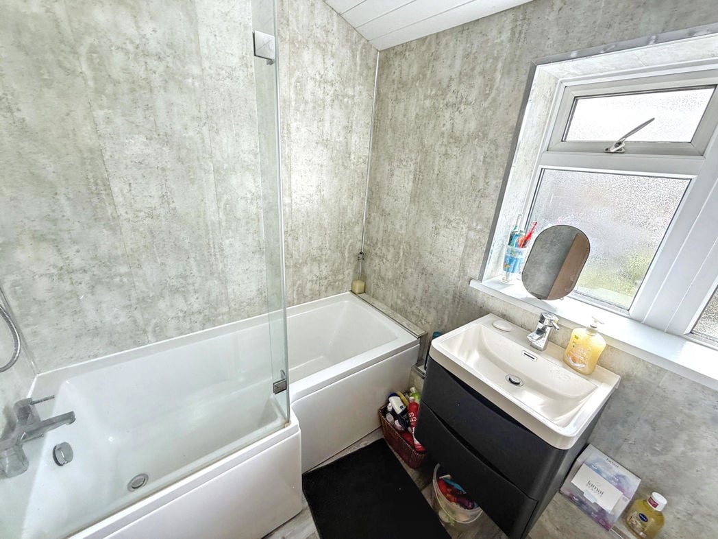 Bathroom W/C