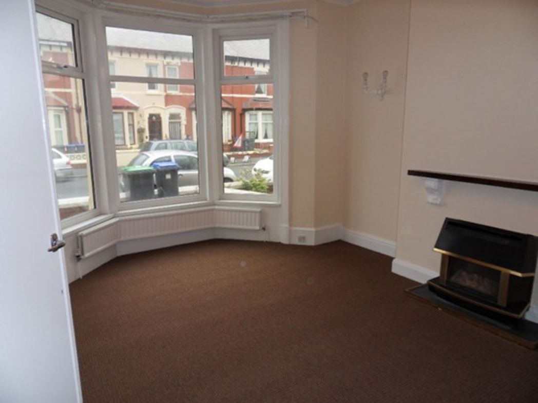 Property image 2 of 10