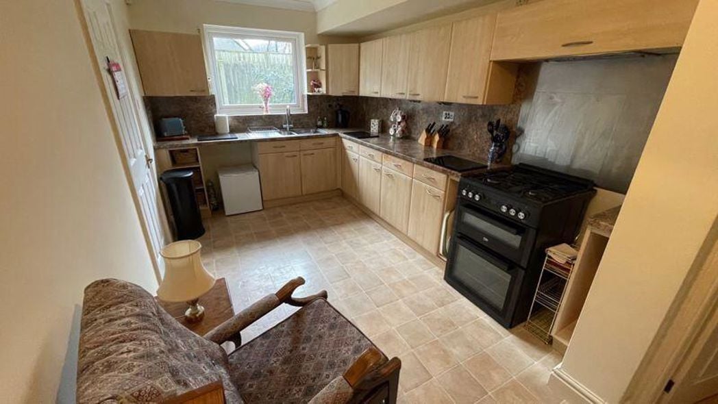 Property image 10 of 14