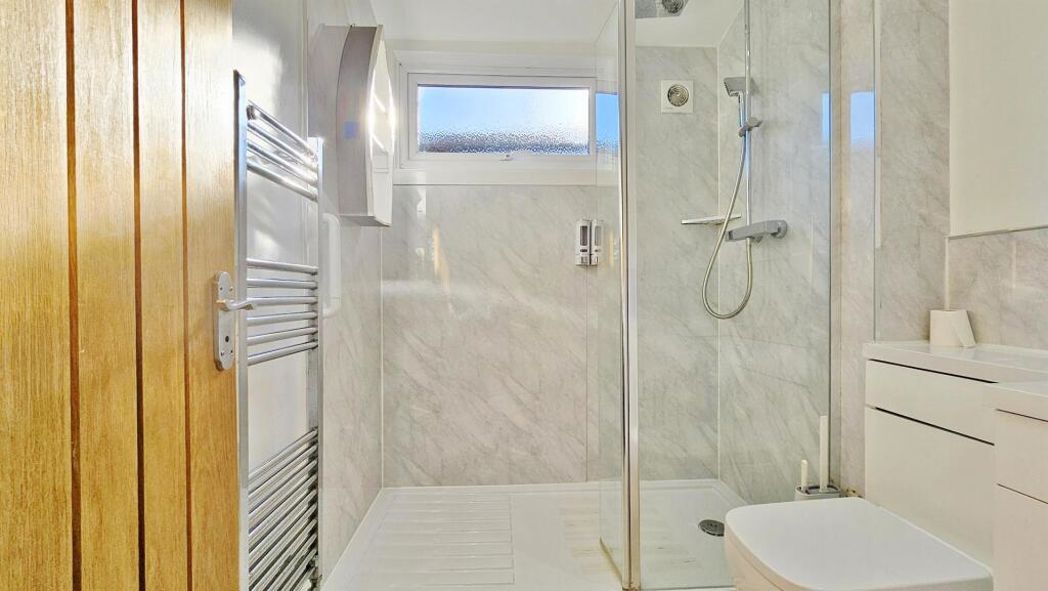 Property image 32 of 34