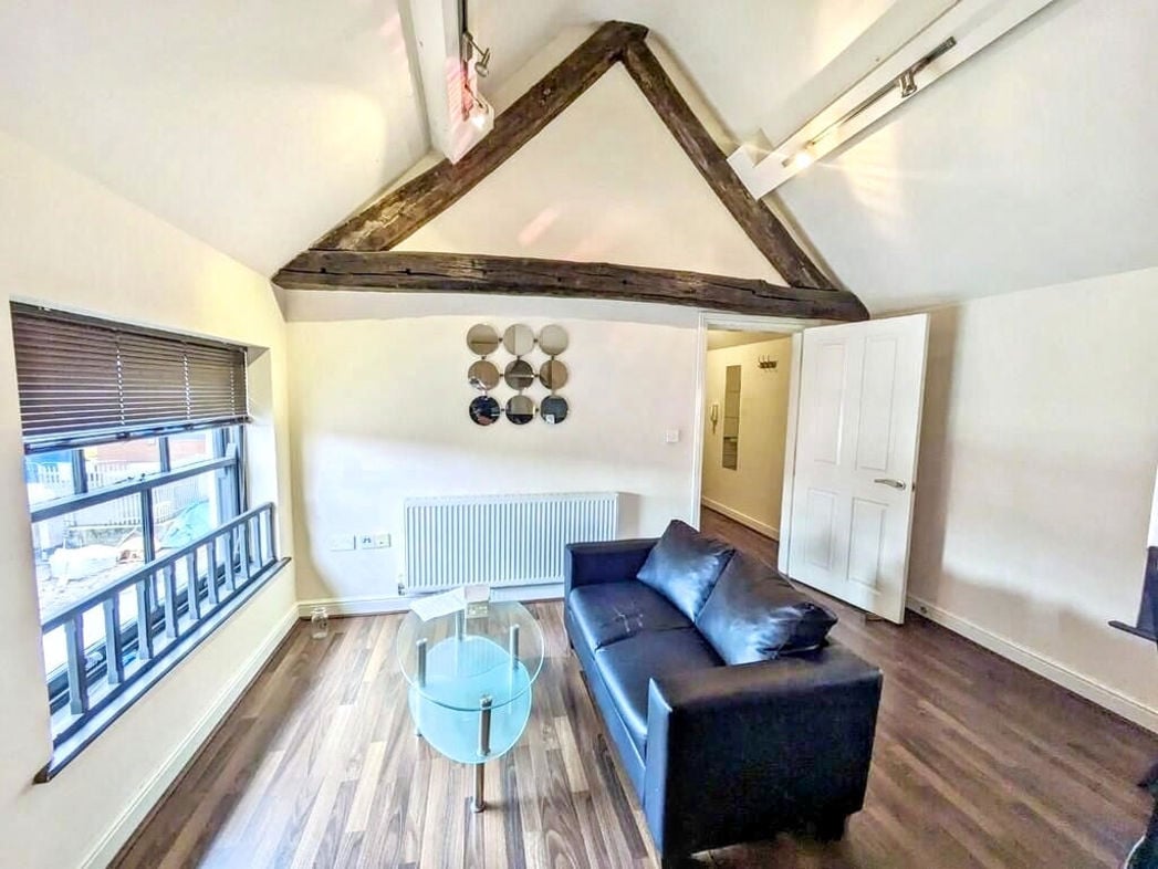 Property image 5 of 8