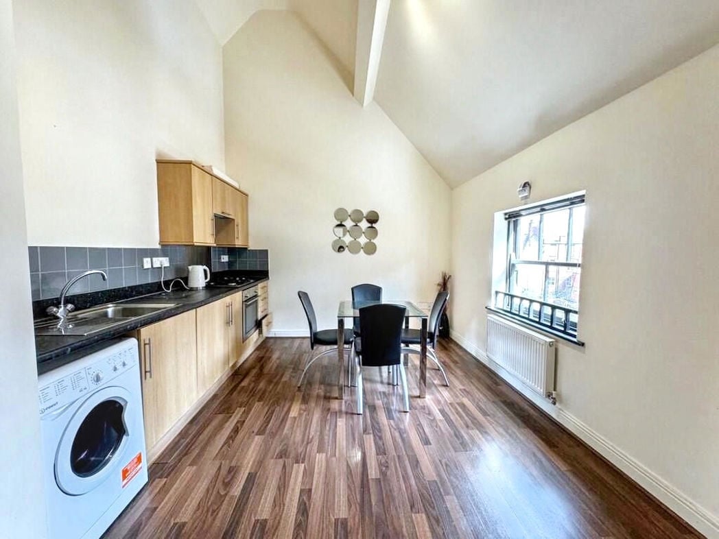 Property image 4 of 8