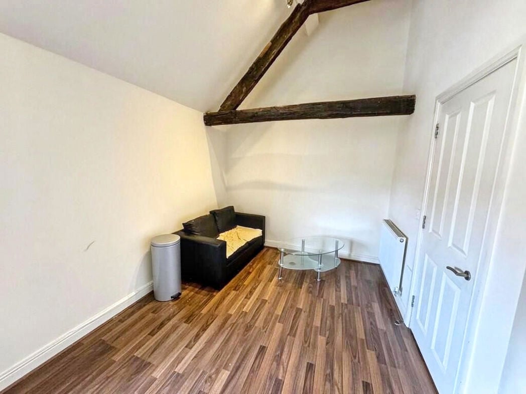 Property image 5 of 8