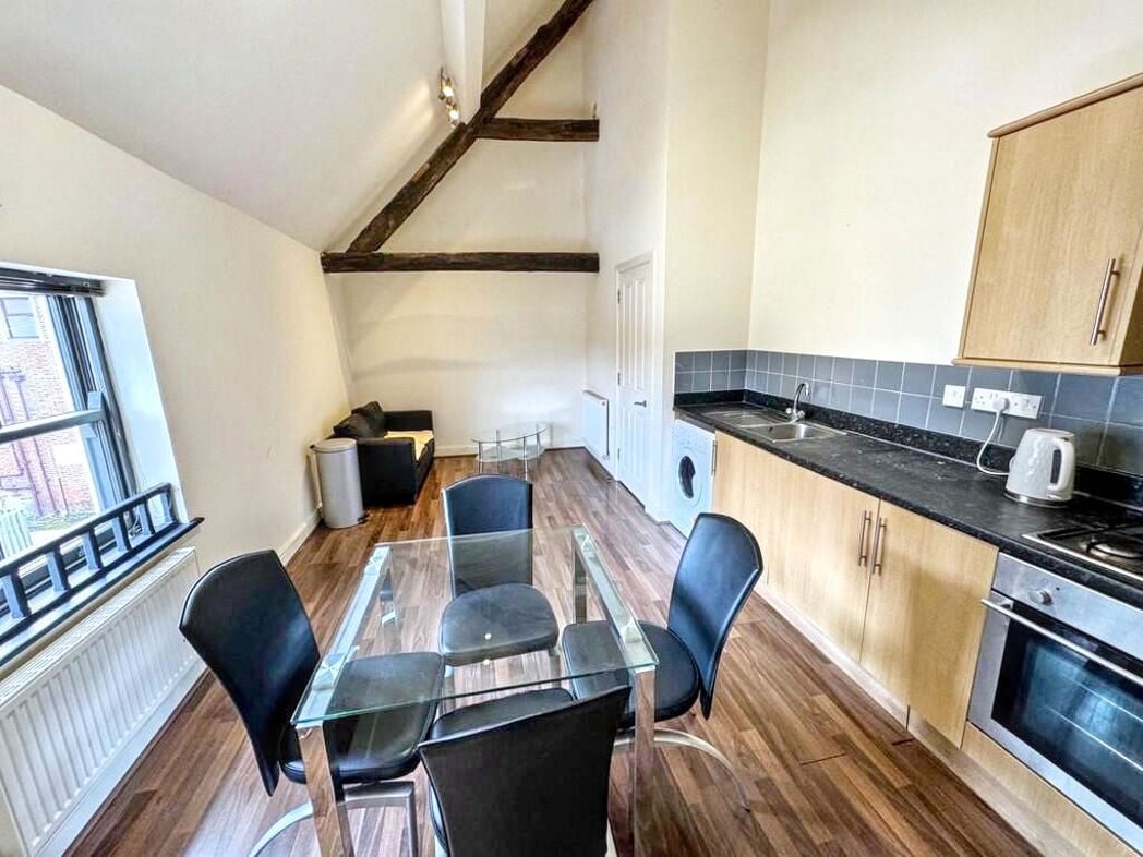 Property image 6 of 8