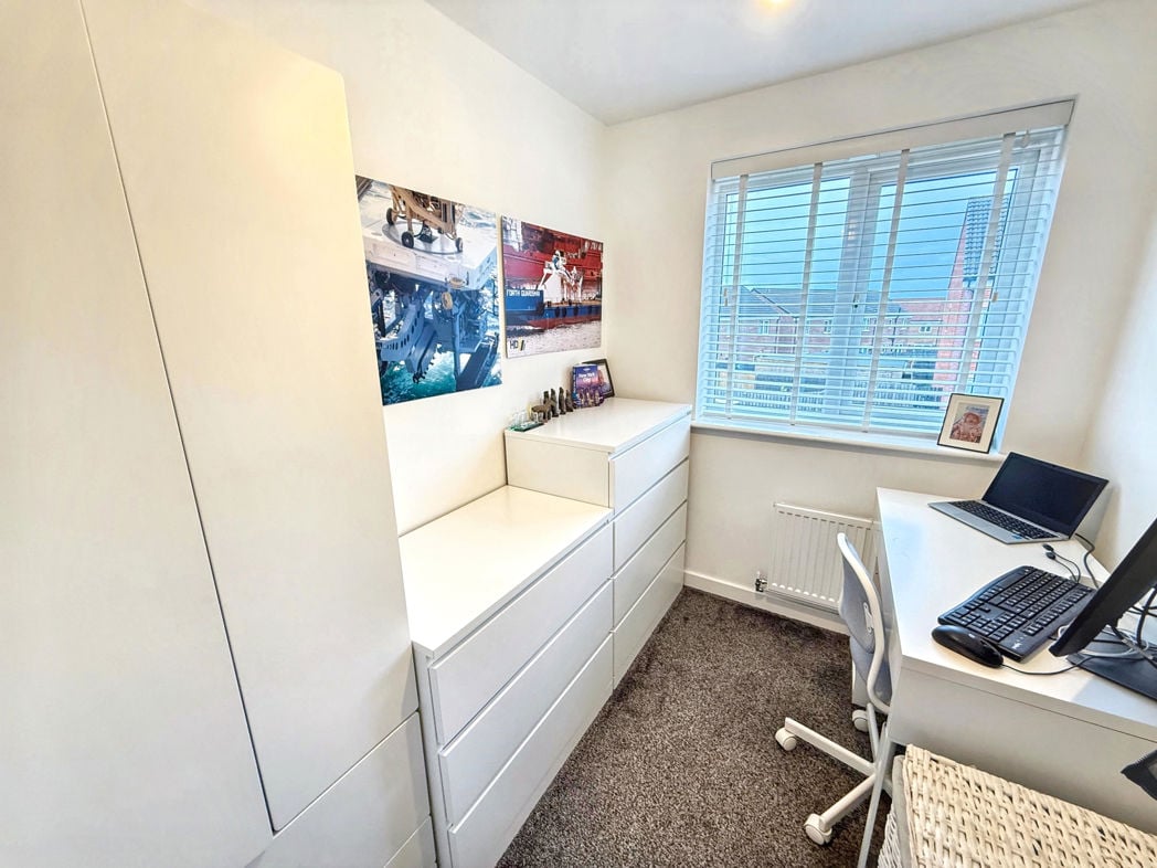 Property image 10 of 14