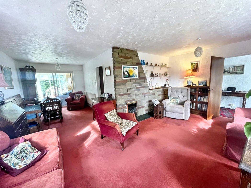 Property image 2 of 16
