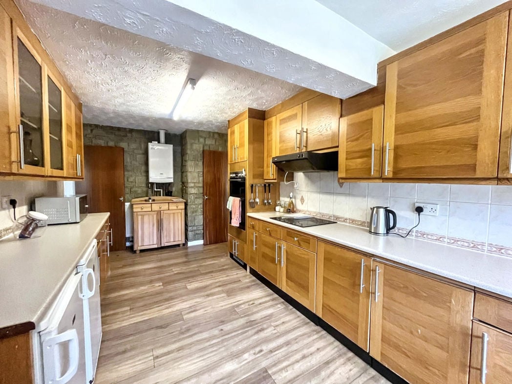 Property image 4 of 16