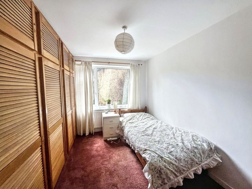 Property image 11 of 16