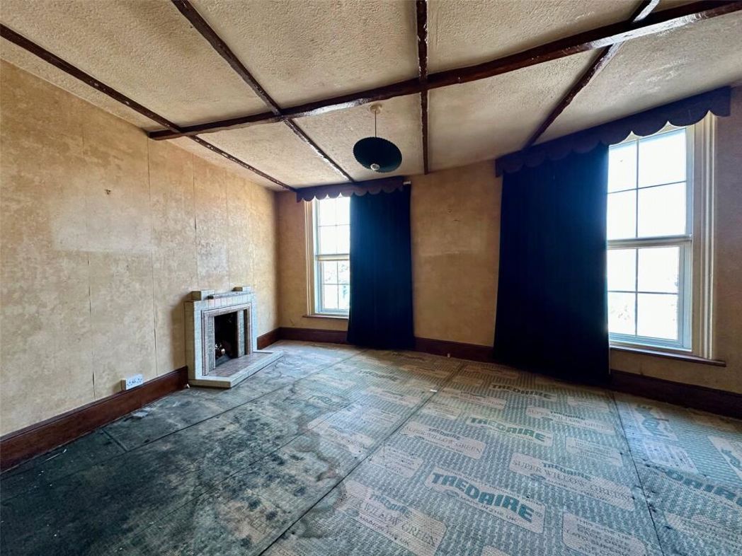 Property image 4 of 13