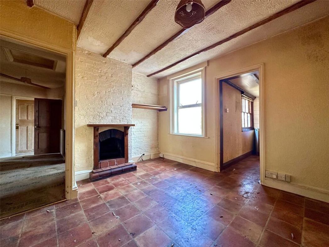 Property image 6 of 13