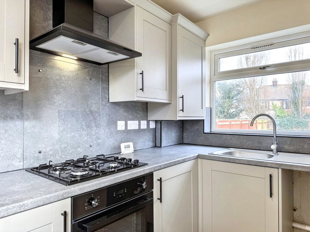 Property image 7 of 28