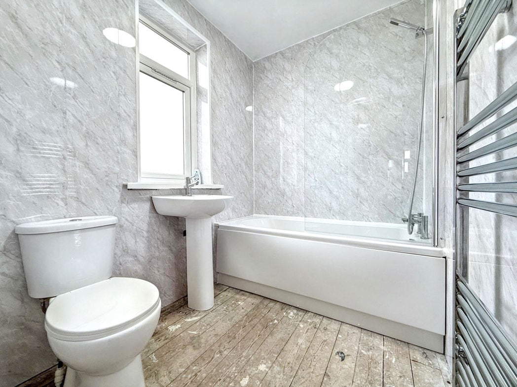 Property image 23 of 28