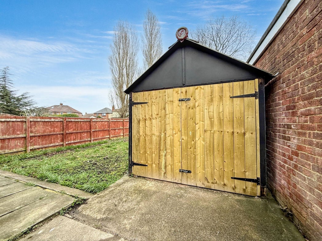 Property image 25 of 28