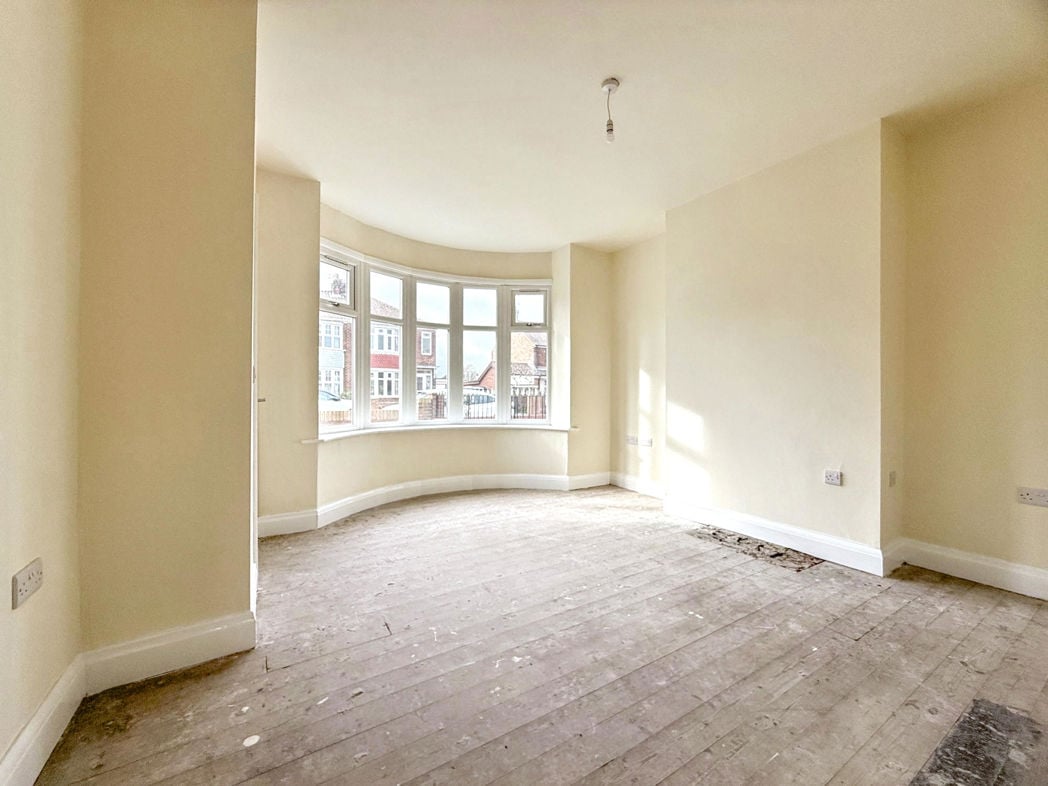 Property image 3 of 28