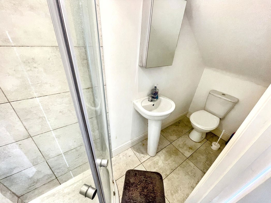 Property image 10 of 11