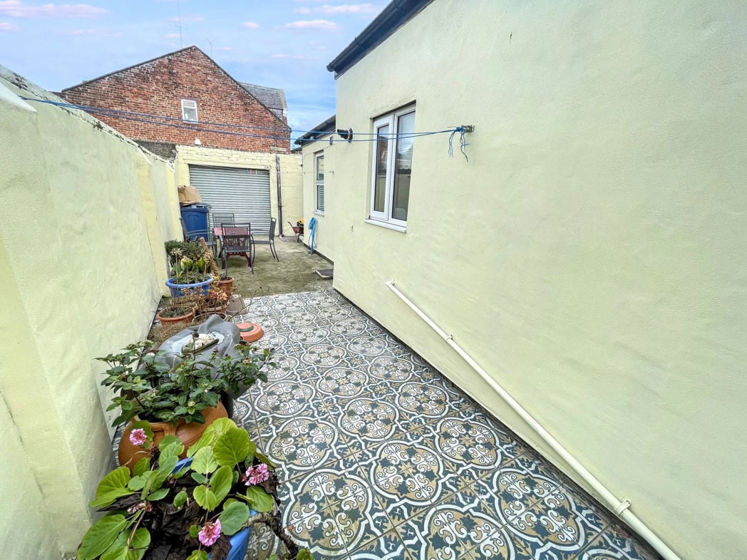 Property image 11 of 11