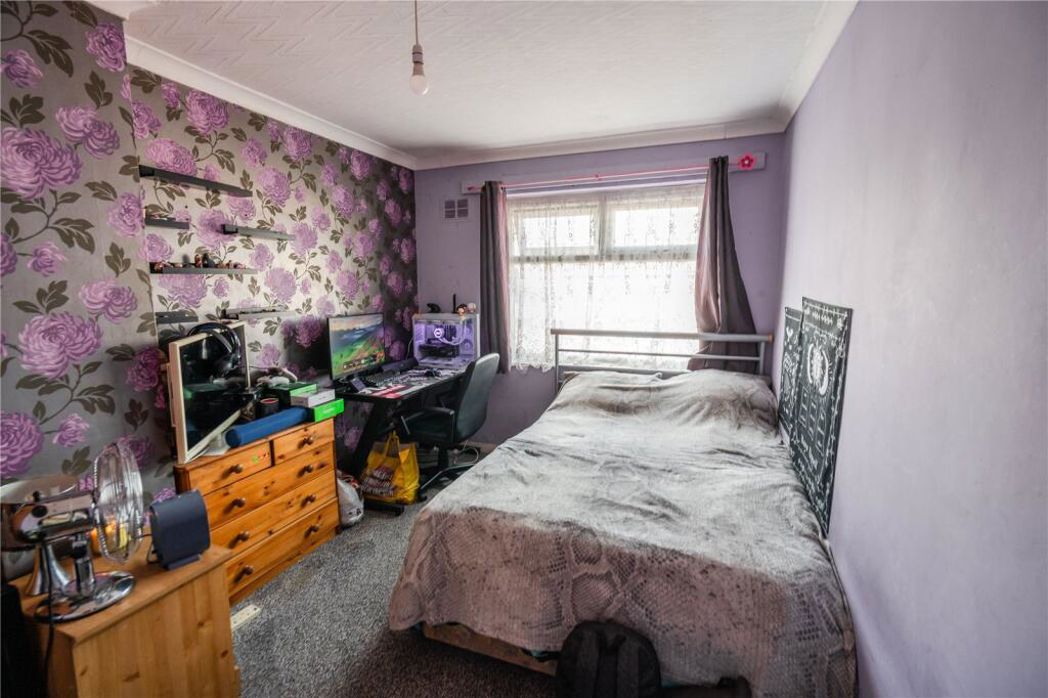 Property image 11 of 15