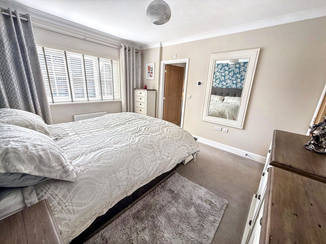 Property image 17 of 25