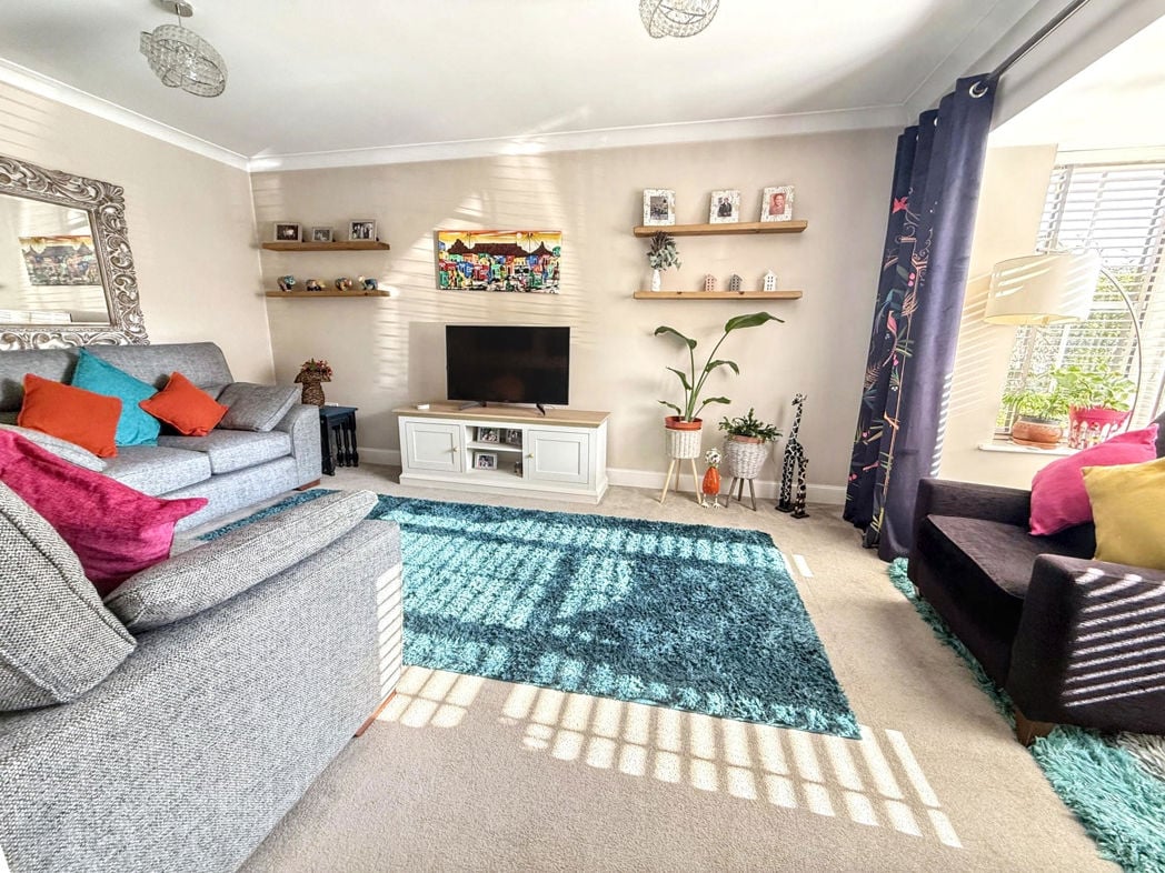 Property image 5 of 25