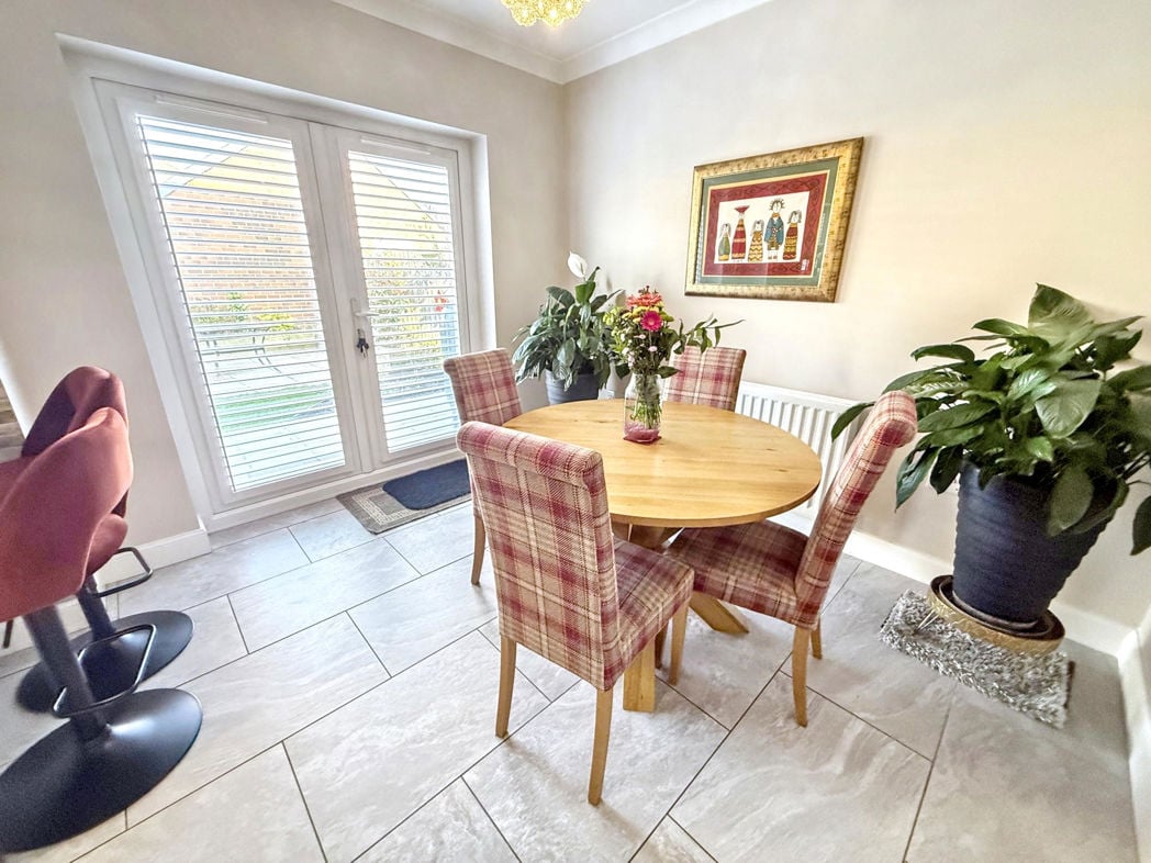 Property image 9 of 25