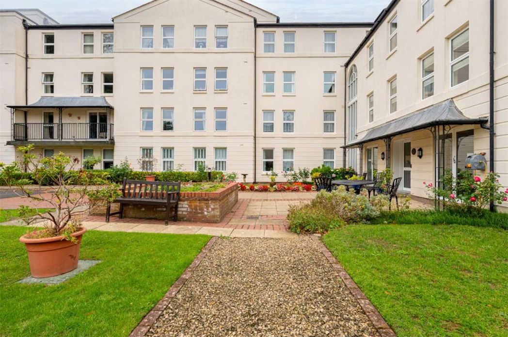 Property image 6 of 24
