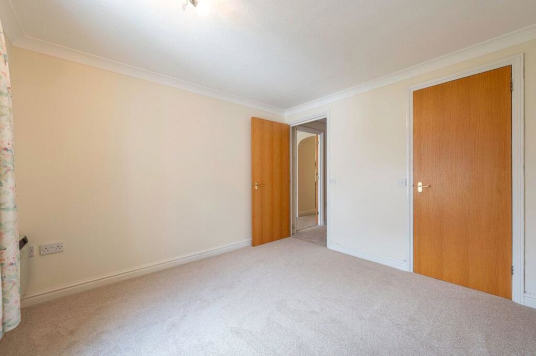Property image 7 of 24