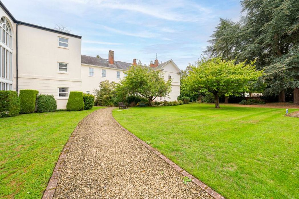Property image 8 of 24