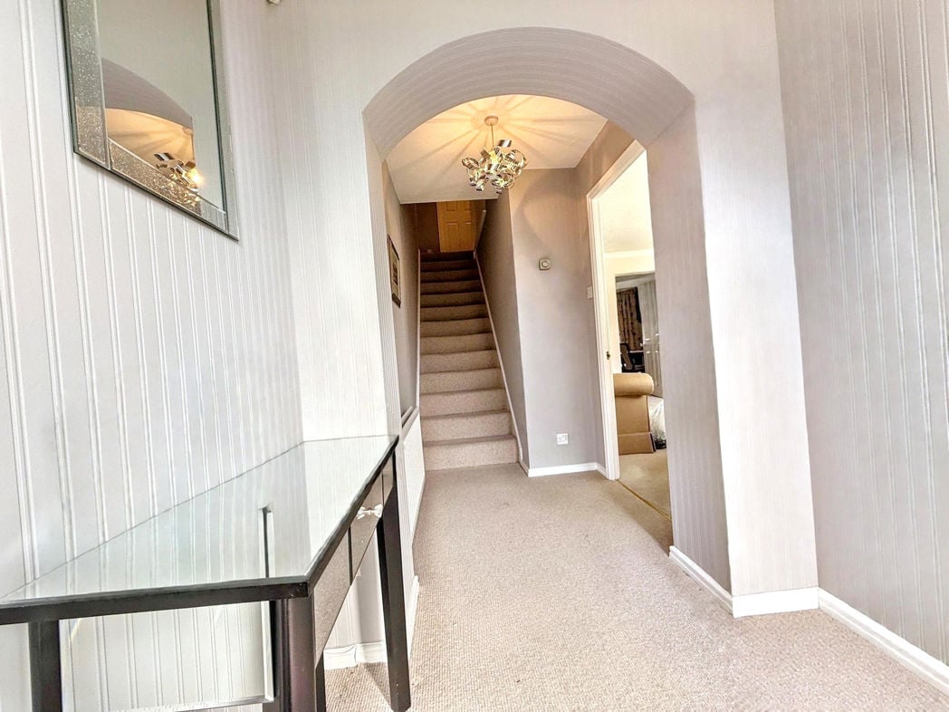Property image 2 of 23