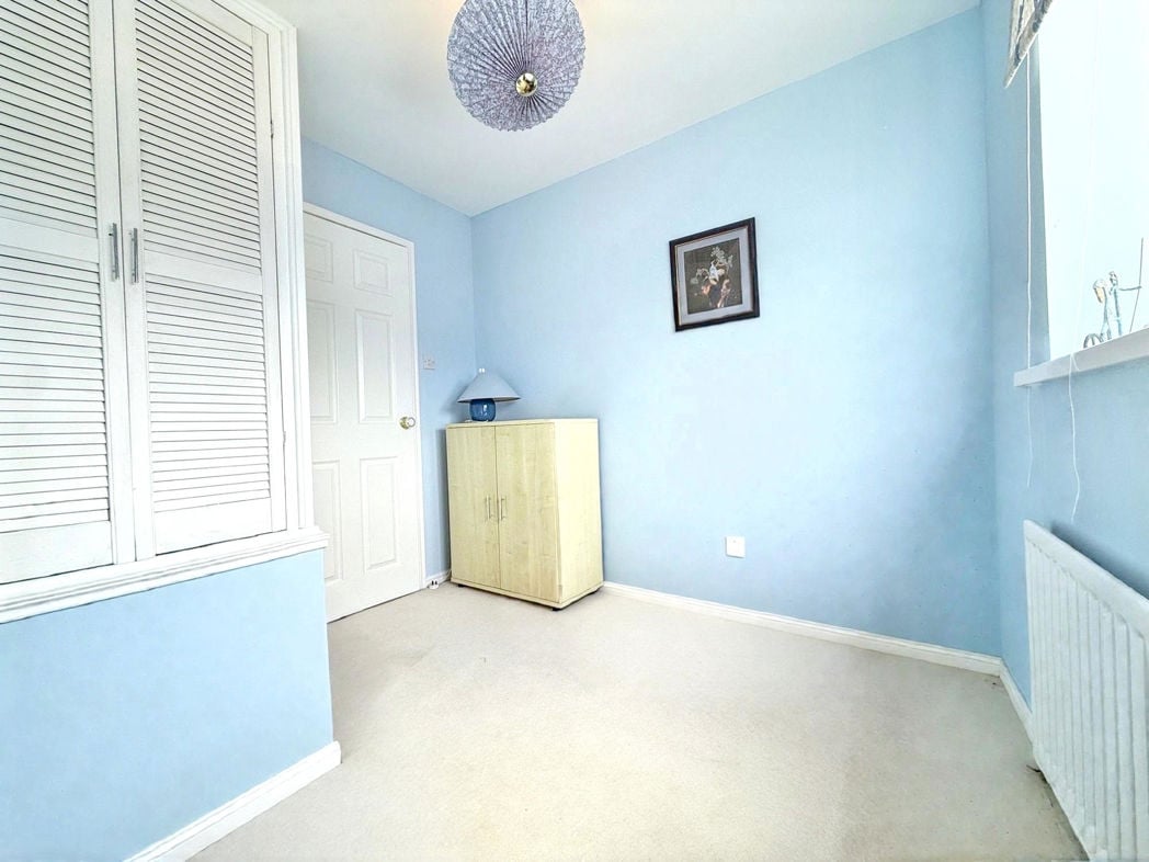 Property image 18 of 23